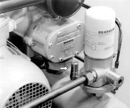 Inštalácia poistného ventilu na nádrž na stlačený vzduch je vyžadovaná zákonom.