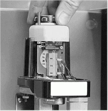 Regulácia piestových kompresorov BOGE piestové kompresory piestový kompresor Tlakový spínač